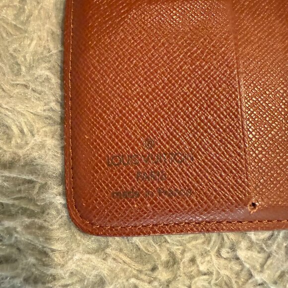 Louis Vuitton Mono Snap Compact Wallet - Picture 7 of 10